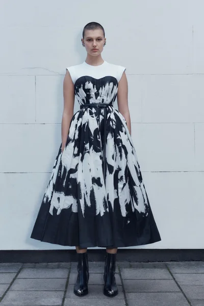 Look 13